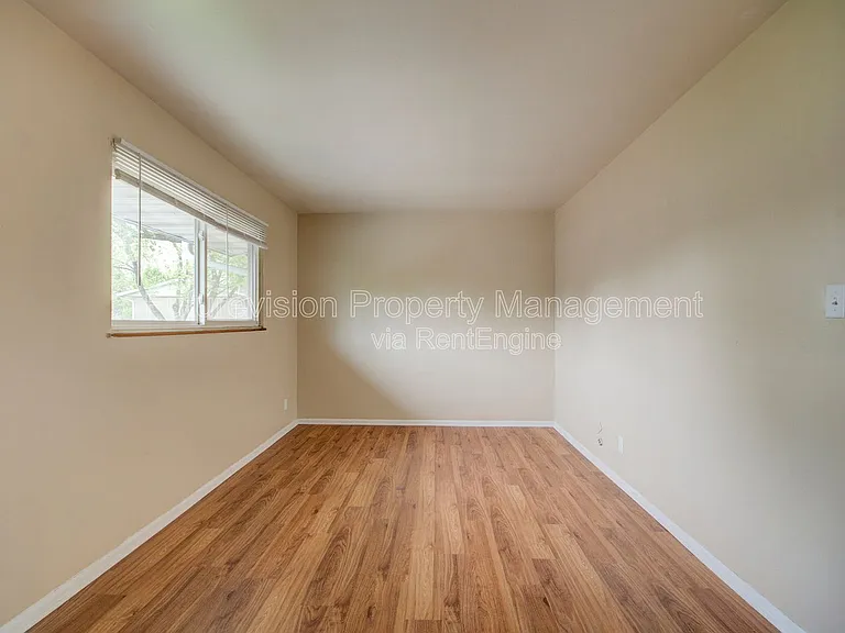 1315 Argo Ln #4 — Photo 11