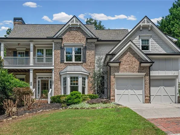 690 Big Bend Trl, Sugar Hill, GA 30518