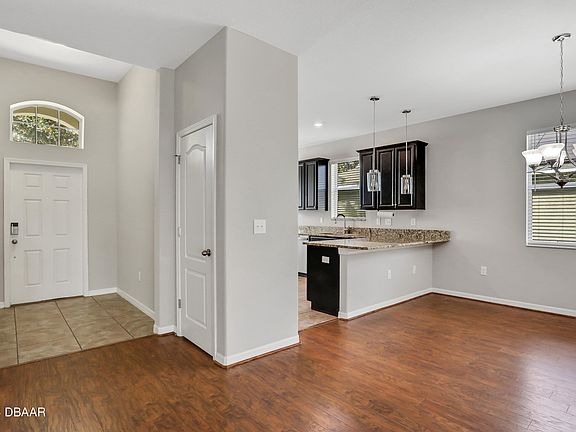 2nd image of 16706 Magnolia Reserve Pl