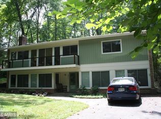 7511 Hamilton Spring Rd, Bethesda, MD 20817