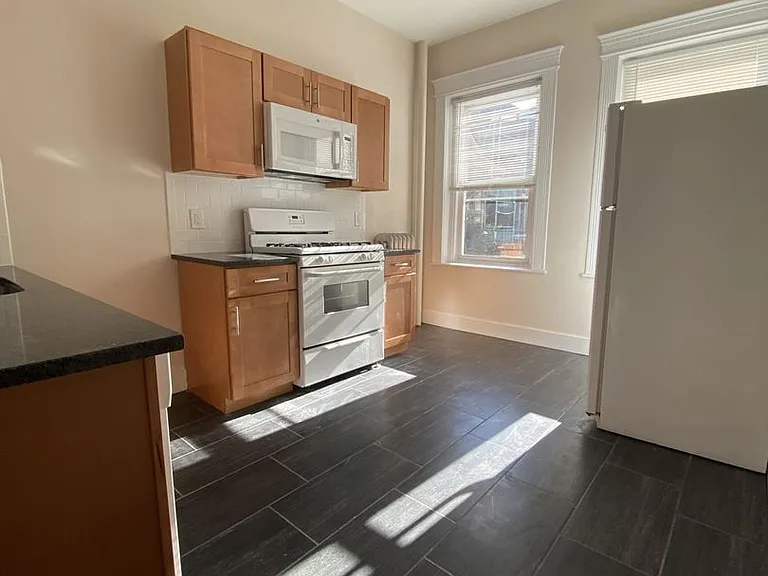 59 Brighton Ave #7G — Photo 5