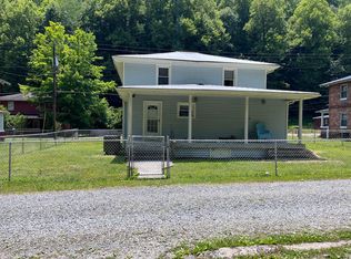 1719 Derby Rd, Appalachia, VA 24216