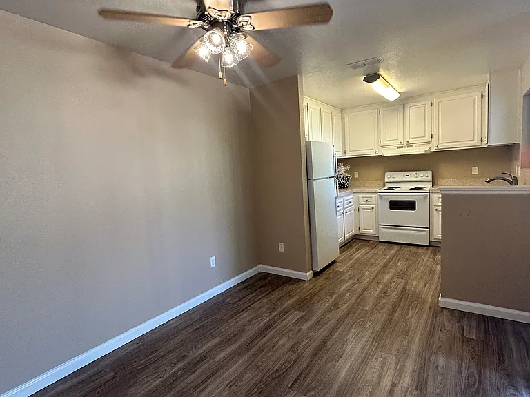 Wind Chase Apartment Homes — Photo 31