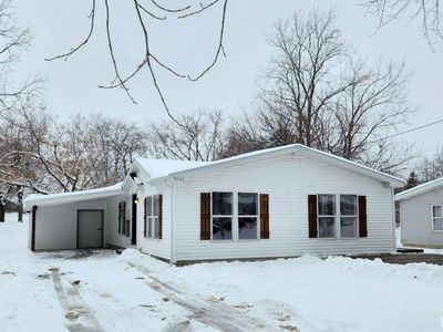 9867 N Happiness Dr, Syracuse, IN, 46567