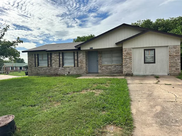 4916 McDougal St, Greenville, TX 75401