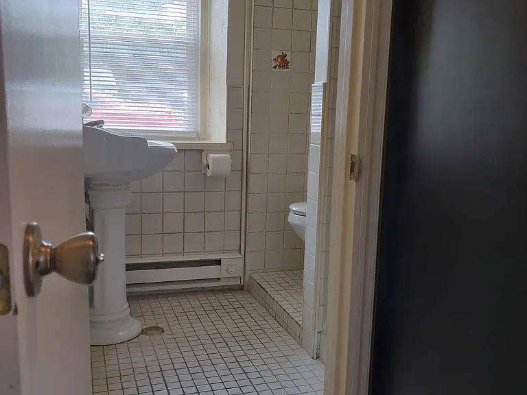 2102 W Cheltenham Ave #B2 — Photo 9