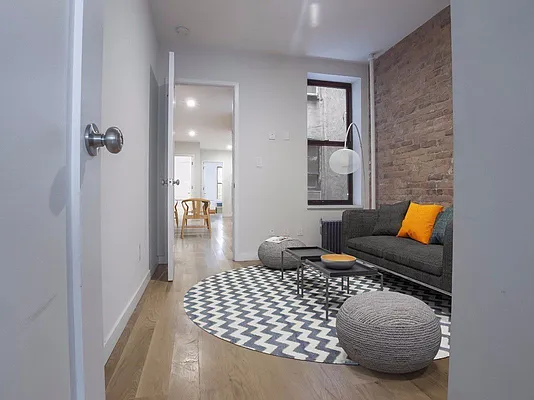 Rented by LDMI Realty Group LLC | media 37