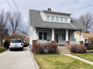 403 Woodside Ln, Bay City, MI 48708