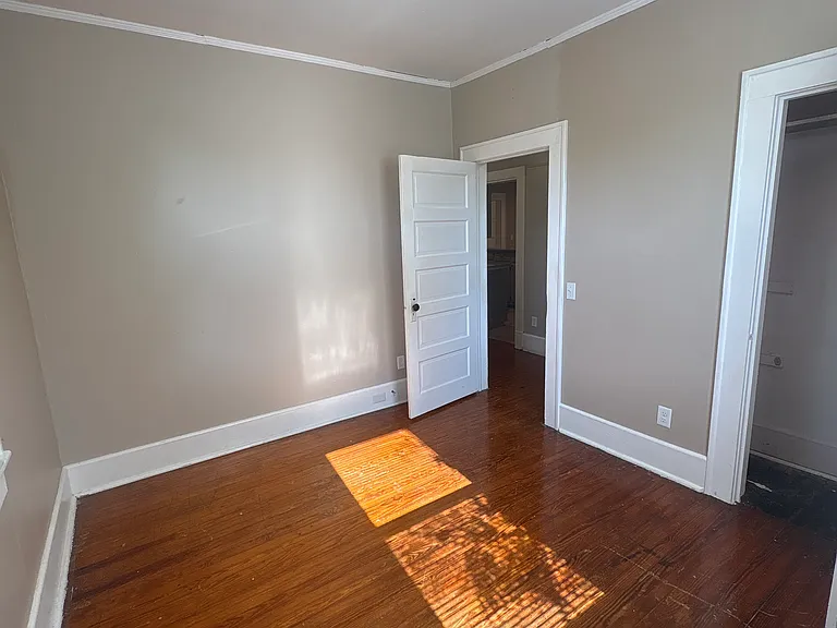 206 Whitney St — Photo 16