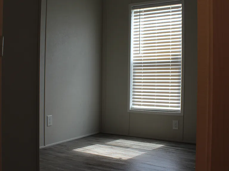 4705 Avenue R — Photo 16