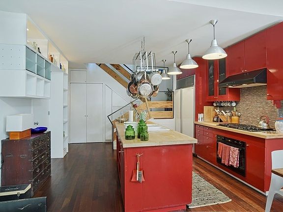 3rd image of 87 Hudson Ave #1