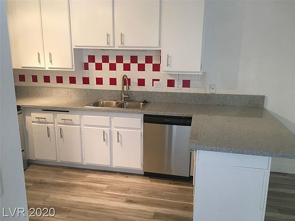 4th image of 5907 Bromley Ave