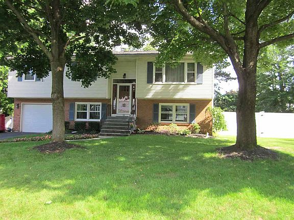 2nd image of 14 Lynnwood Dr