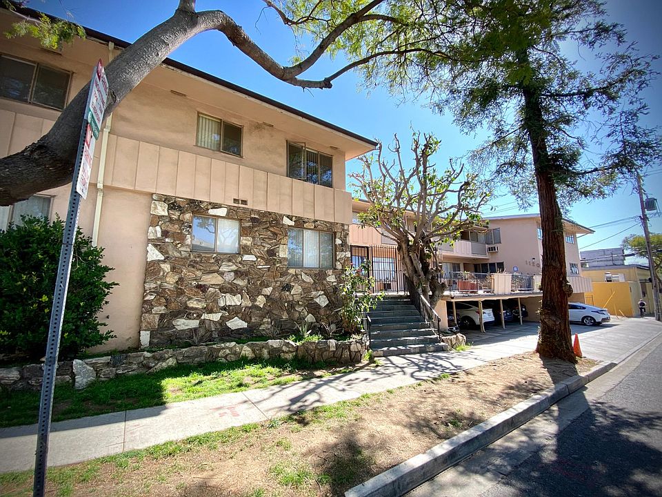 1st image of 1120 N Laurel Ave #11