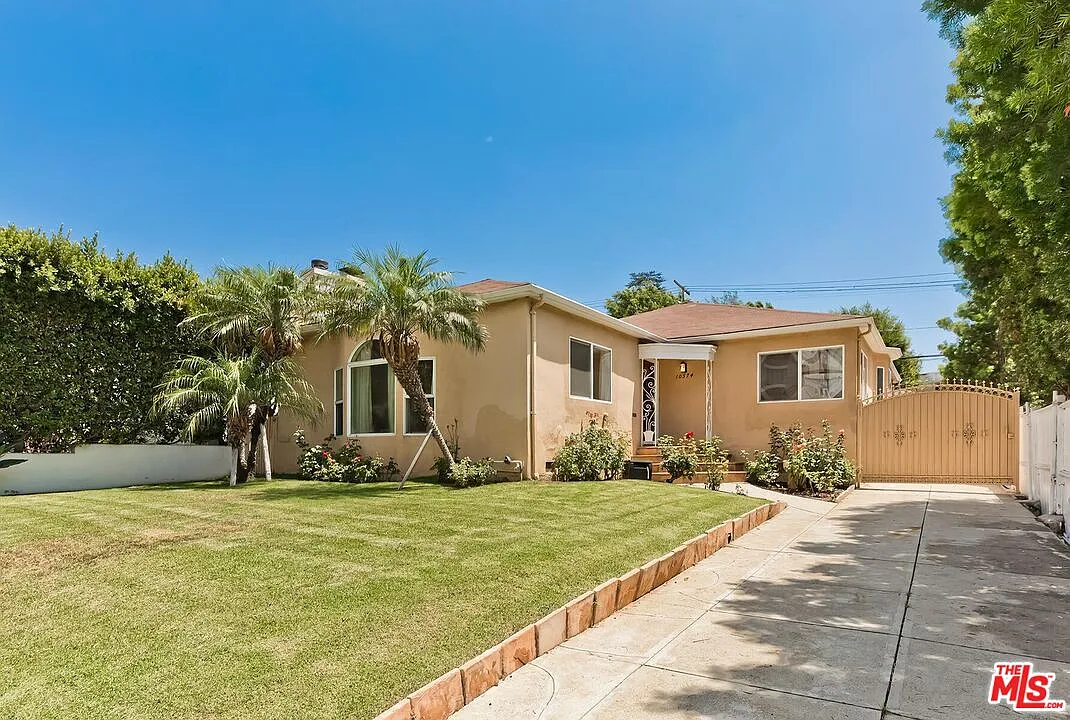 4 bed, 2.0 bath, 1854 sqft, $7,495 — Photo 2