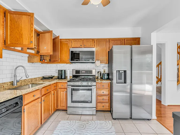 3874 Mohr Oak Ct — Photo 11