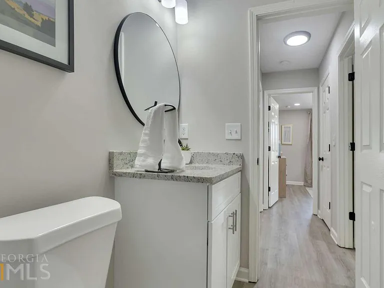 1748 Spring Rd — Photo 14