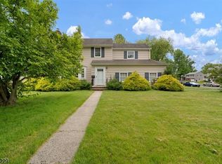 45 Fieldcrest Dr, Scotch Plains, NJ 07076