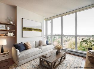 10777 University Dr #1206, Surrey, BC V3T0E6