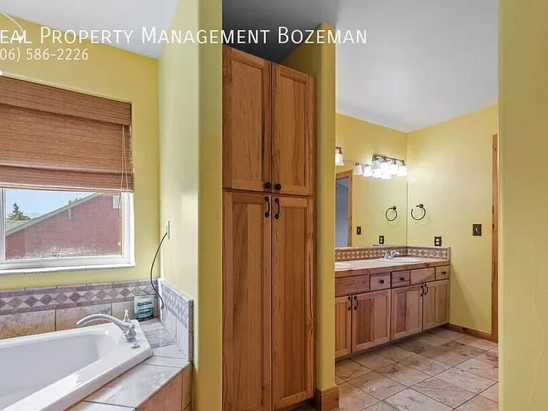 971 Longbow Ln — Photo 21