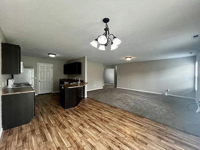 4367 Timber Creek Pkwy — Photo 10