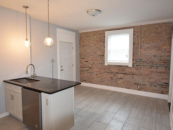 4th image of 144 N Arsenal Ave APT 6