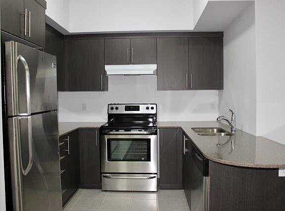 4th image of 44 Ferndale Dr S #106