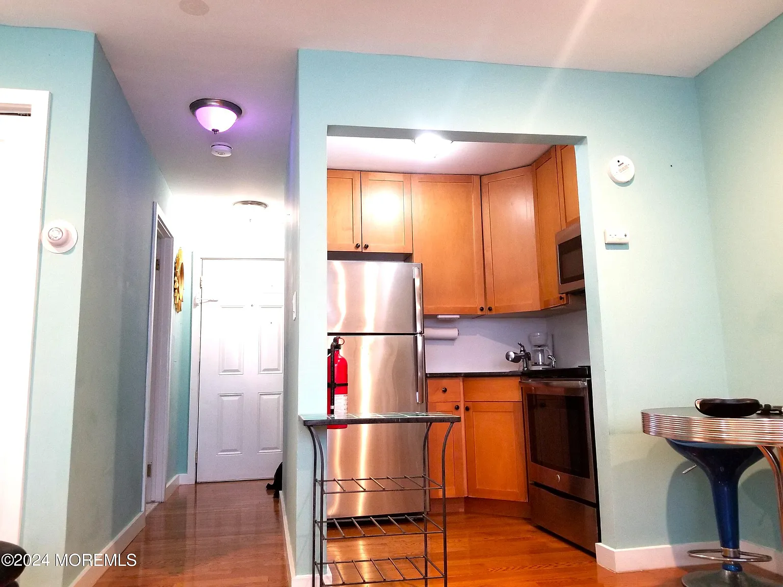 Studio, 450 sqft, $2,200 — Photo 4
