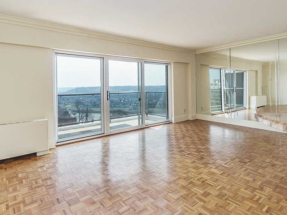 5th image of 2200 Victory Pkwy APT 1401