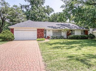 6441 Milhaven Dr, Mission, KS 66202