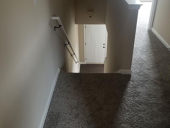 4th image of 149 Center Pointe Dr