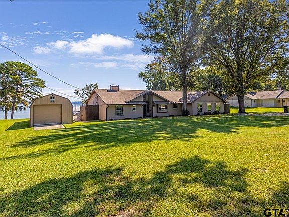 4th image of 21437 Waterfront Dr