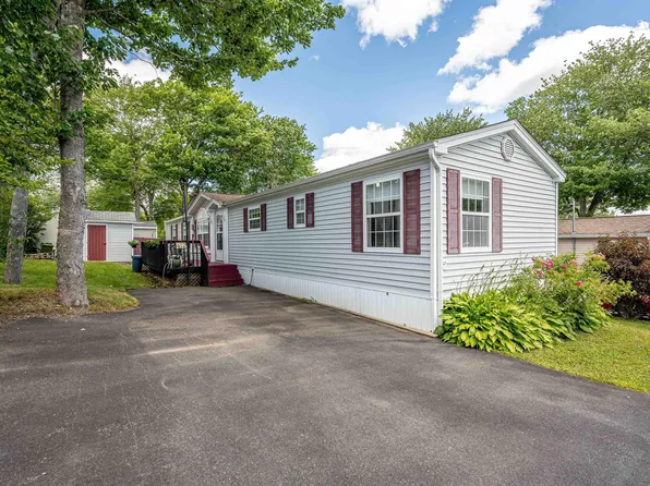 12 6th St, Lucasville, NS B4B 1R3
