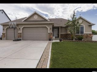 1407 N 2475 W, Clinton, UT 84015