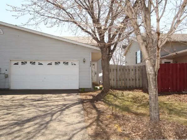 557 Kendall Dr, Hastings, MN 55033