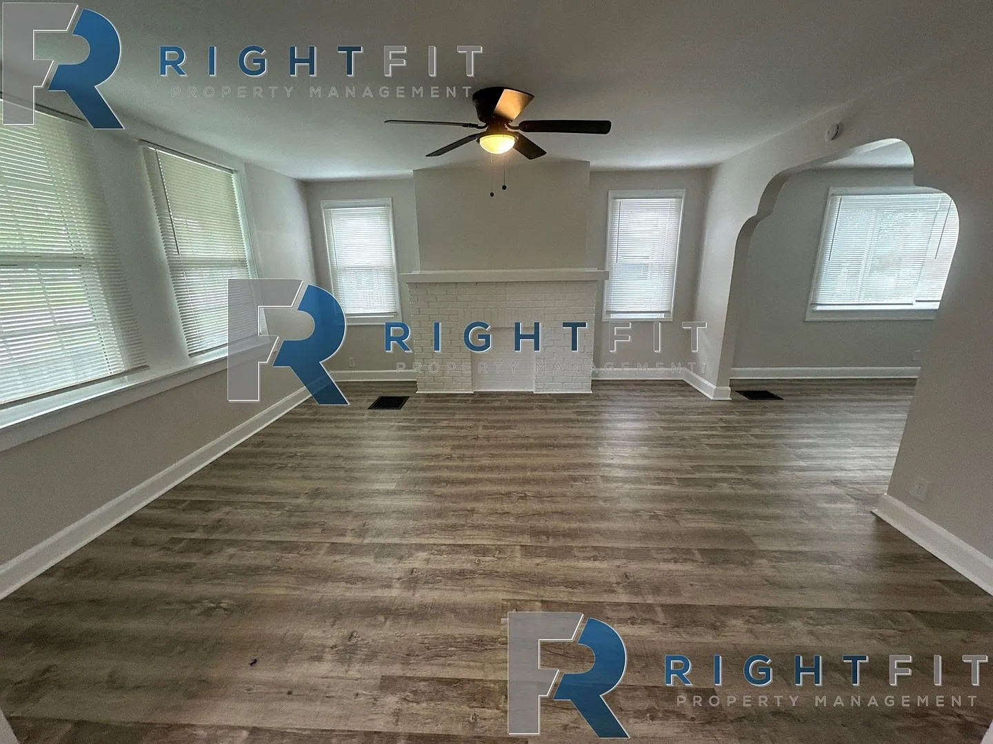 Newly Renovated Spacious Home in Indy! — Photo 2