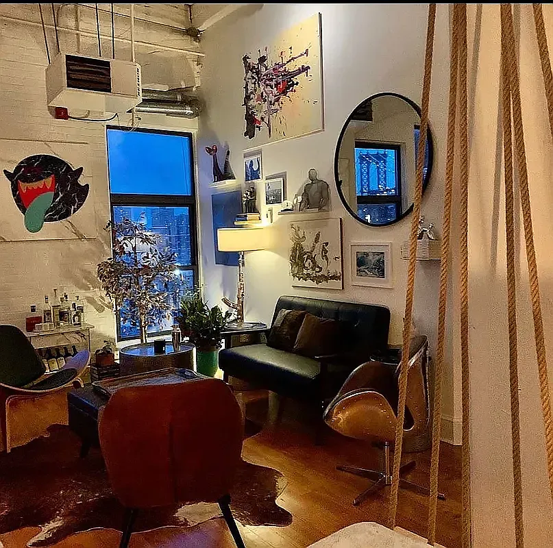 25 Jay Street — Photo 2