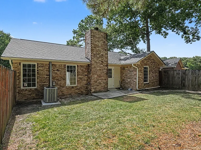 522 Temple Rd — Photo 29