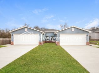 6600 NW Kathleen St, Bentonville, AR 72713