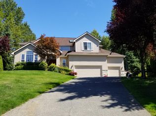 17317 NE 26th Ct, Redmond, WA 98052