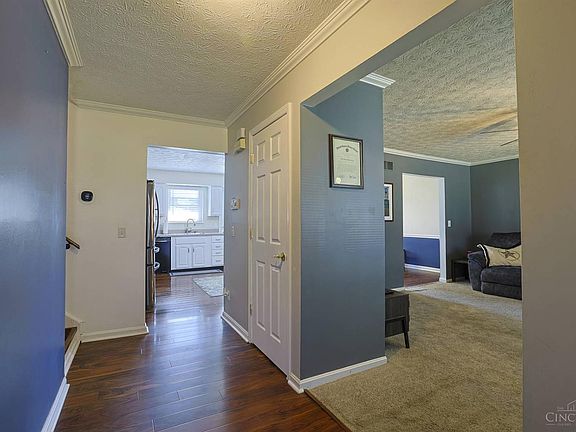 4th image of 5920 Embassy Dr