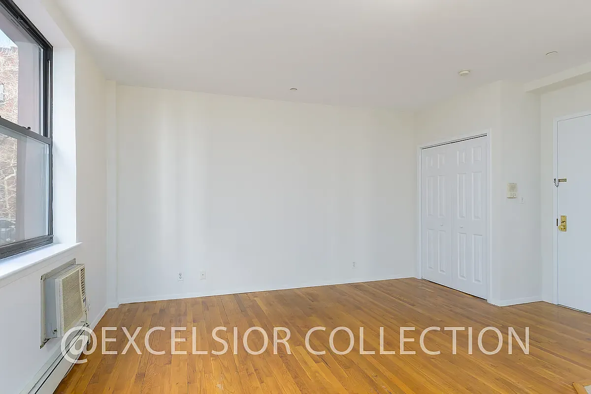 Building Photo - 546 Henry St #1B