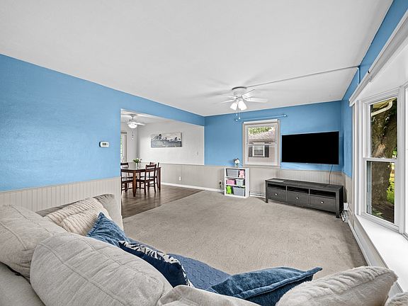 3rd image of 604 3rd St