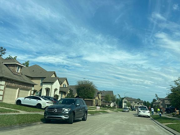 5th image of 17109 Spirit Lake Ln