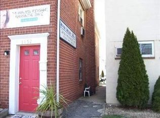 1690 Newbridge Rd, North Bellmore, NY 11710