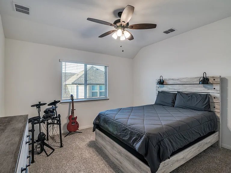 2643 Perdenales Dr — Photo 22