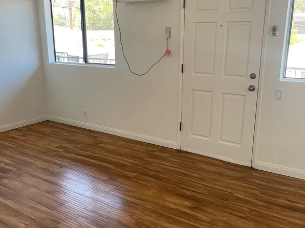 1239 E Lexington Dr APT 3, Glendale, CA 91206