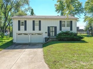 1709 W Ferrel Dr, Olathe, KS 66061