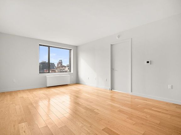 4th image of 46-09 11th St APT 5D