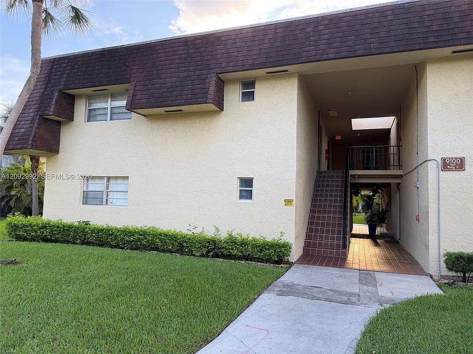 9100 SW 137th Ter #3